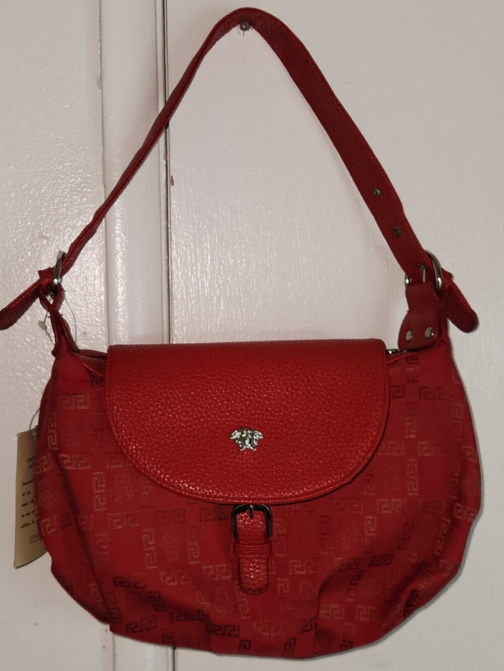 ❤️✨ Versace Jeans Couture Red Medusa Shoulder Bag ✨❤️